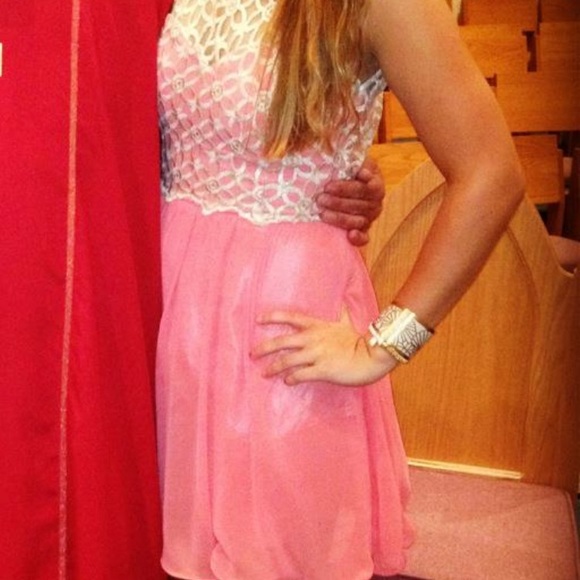 Fun dress with sparkly top and chiffon bottom - Picture 4 of 4